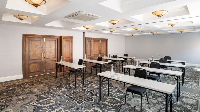 <b>Protea Hotel Balalaika Sandton Meeting</b>. Images powered by <a href="https://www.leonardoworldwide.com/" title="Leonardo Worldwide" target="_blank">Leonardo</a>.