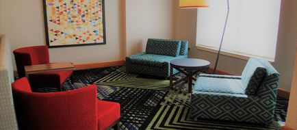 Holiday Inn Express & Stes Lobby