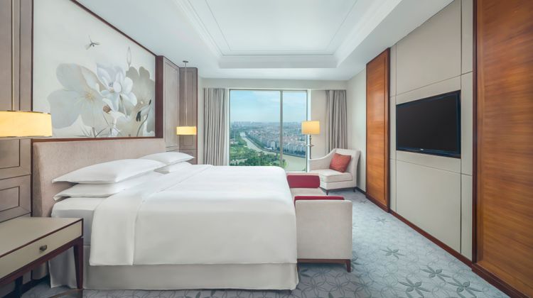 Sheraton Shanghai Jiading Hotel Suite