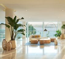 Le Meridien Lav, Split Lobby