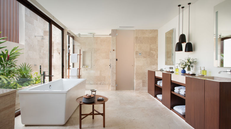 <b>Rosewood Mayakoba Room</b>. Images powered by <a href="https://www.leonardoworldwide.com/" title="Leonardo Worldwide" target="_blank">Leonardo</a>.