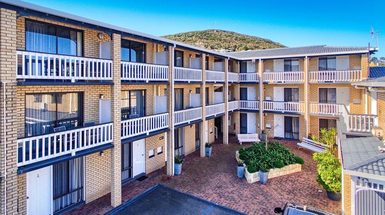 Albany Motel & Apartments Exterior