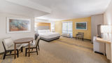 Holiday Inn Hotel & Suites Suite