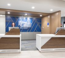 Holiday Inn Express & Suites Burley Lobby