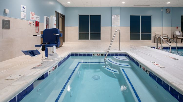 Holiday Inn Express & Suites Burley Pool