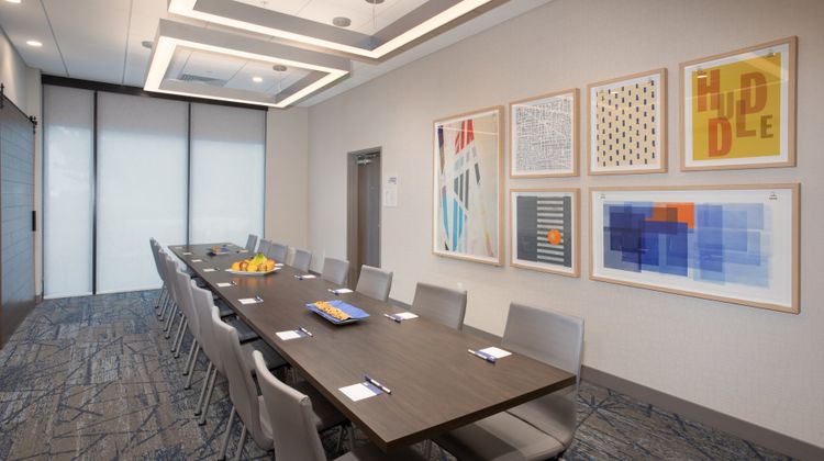 Holiday Inn Express & Suites Burley Meeting