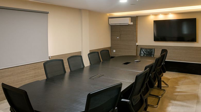 <b>Rise Hotel Larnaca Meeting</b>. Images powered by <a href="https://www.leonardoworldwide.com/" title="Leonardo Worldwide" target="_blank">Leonardo</a>.