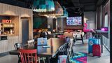 <b>Moxy Amiens Lobby</b>. Images powered by <a href="https://www.leonardoworldwide.com/" title="Leonardo Worldwide" target="_blank">Leonardo</a>.