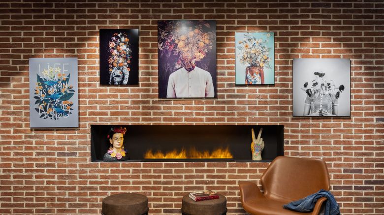 <b>Moxy Amiens Lobby</b>. Images powered by <a href="https://www.leonardoworldwide.com/" title="Leonardo Worldwide" target="_blank">Leonardo</a>.