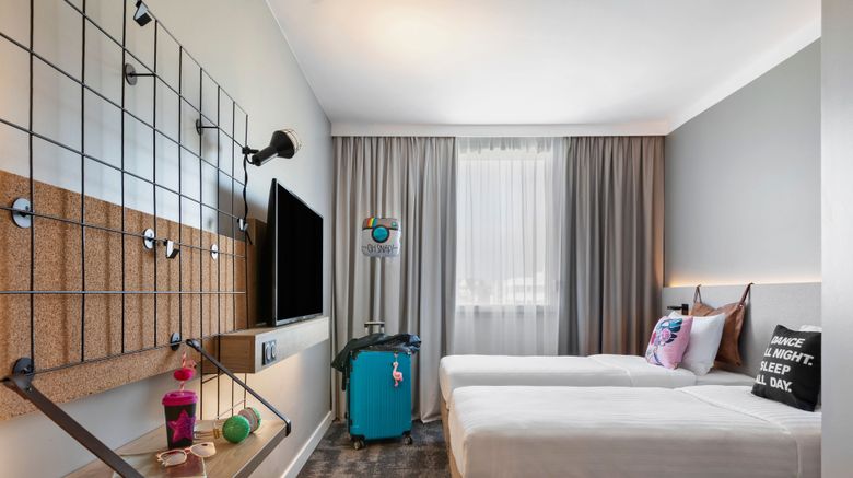<b>Moxy Amiens Room</b>. Images powered by <a href="https://www.leonardoworldwide.com/" title="Leonardo Worldwide" target="_blank">Leonardo</a>.