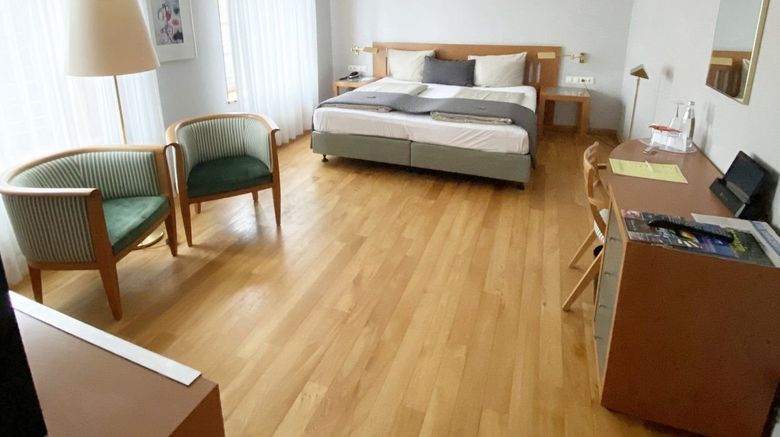 <b>Schlosshotel Wilhelmshohe Room</b>. Images powered by <a href="https://www.leonardoworldwide.com/" title="Leonardo Worldwide" target="_blank">Leonardo</a>.
