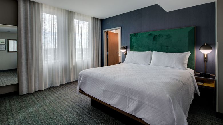 <b>Threefoot Hotel, Tribute Portfolio Hotel Suite</b>. Images powered by <a href="https://www.leonardoworldwide.com/" title="Leonardo Worldwide" target="_blank">Leonardo</a>.