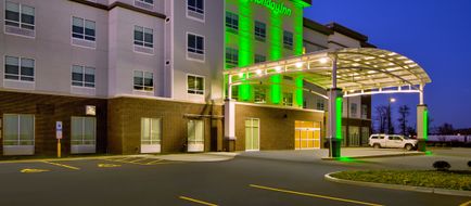 Holiday Inn Erie Exterior