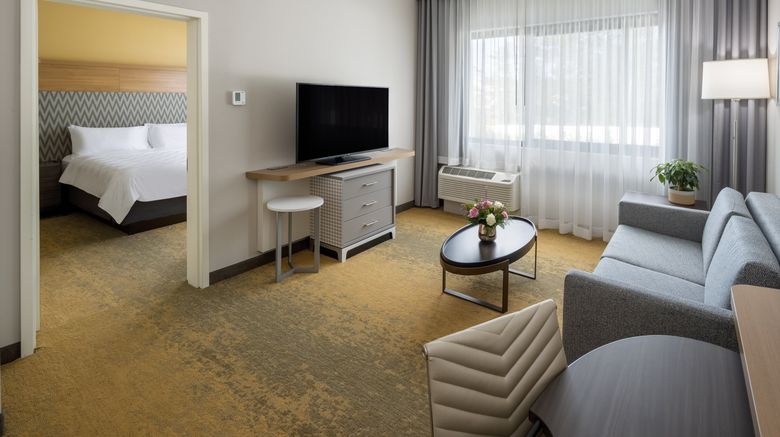 <b>Holiday Inn Long Island Islip Arpt East Suite</b>. Images powered by <a href="https://www.leonardoworldwide.com/" title="Leonardo Worldwide" target="_blank">Leonardo</a>.