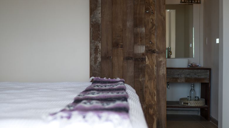 <b>Thatch Caye Private Island Resort Room</b>. Images powered by <a href="https://www.leonardoworldwide.com/" title="Leonardo Worldwide" target="_blank">Leonardo</a>.