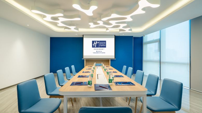 <b>Holiday Inn Express City Center Meeting</b>. Images powered by <a href="https://www.leonardoworldwide.com/" title="Leonardo Worldwide" target="_blank">Leonardo</a>.