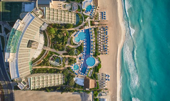 Live Aqua Beach Resort Cancun Exterior
