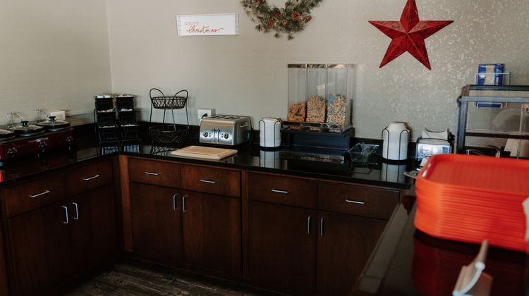 Boarders Inn & Suites by Cobblestone Restaurant