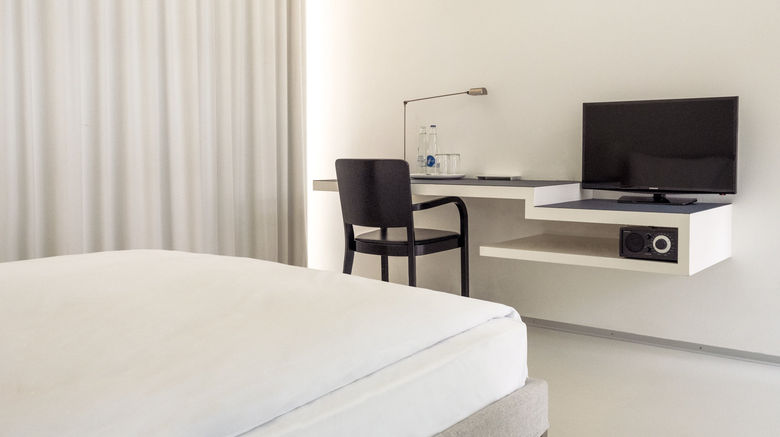 <b>Greulich Design Hotel Room</b>. Images powered by <a href="https://www.leonardoworldwide.com/" title="Leonardo Worldwide" target="_blank">Leonardo</a>.