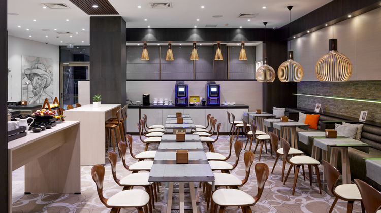 Holiday Inn Restaurant
