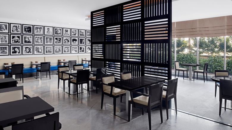 <b>Dubai International Hotel Restaurant</b>. Images powered by <a href="https://www.leonardoworldwide.com/" title="Leonardo Worldwide" target="_blank">Leonardo</a>.
