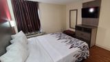 Red Roof Inn & Suites Cornelius Suite