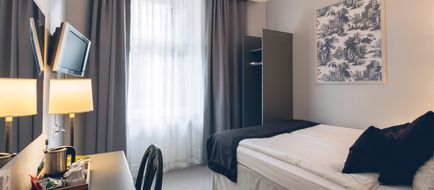 Crystal Plaza Hotel Room