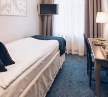 Crystal Plaza Hotel Room