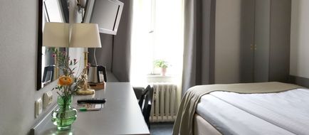 Crystal Plaza Hotel Room