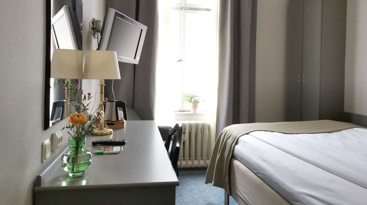 Crystal Plaza Hotel Room