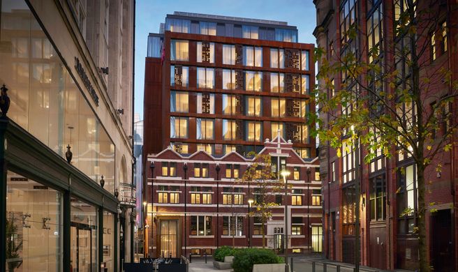 Moxy Manchester City Exterior