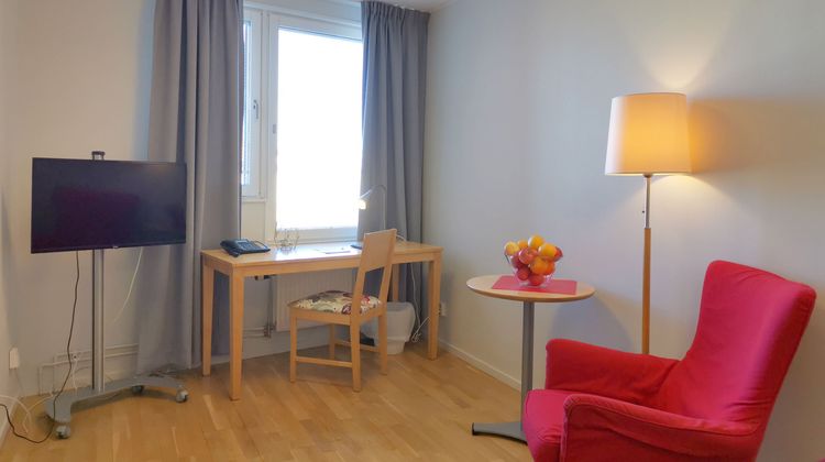 2Home Hotel Apartments Room