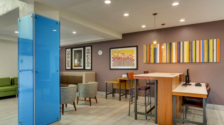 Holiday Inn Express Lake Worth NW Other