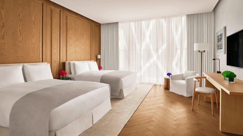 <b>The Abu Dhabi EDITION Room</b>. Images powered by <a href="https://www.leonardoworldwide.com/" title="Leonardo Worldwide" target="_blank">Leonardo</a>.