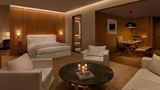 <b>The Abu Dhabi EDITION Suite</b>. Images powered by <a href="https://www.leonardoworldwide.com/" title="Leonardo Worldwide" target="_blank">Leonardo</a>.