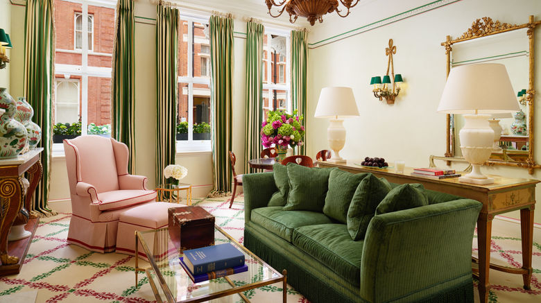 <b>The Milestone Hotel and Residences Room</b>. Images powered by <a href=https://www.travelagewest.com/Hotels/London/