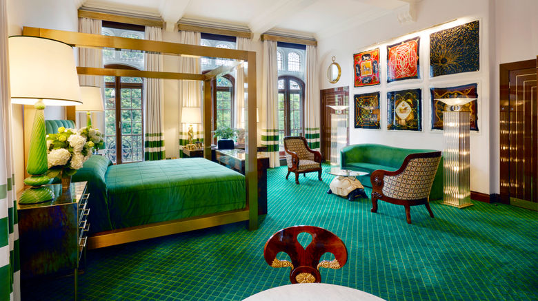 <b>The Milestone Hotel and Residences Suite</b>. Images powered by <a href=https://www.travelagewest.com/Hotels/London/
