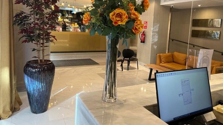 Avenida Gran Via Lobby