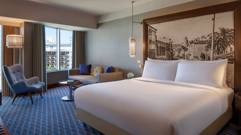 <b>Renaissance Izmir Hotel Room</b>. Images powered by <a href="https://www.leonardoworldwide.com/" title="Leonardo Worldwide" target="_blank">Leonardo</a>.