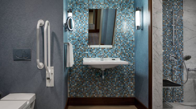 Renaissance Izmir Hotel Room