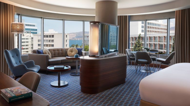 <b>Renaissance Izmir Hotel Suite</b>. Images powered by <a href="https://www.leonardoworldwide.com/" title="Leonardo Worldwide" target="_blank">Leonardo</a>.