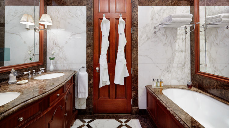 The Lanesborough London Room