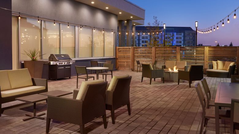 <b>Residence Inn Toronto Mississauga SW Exterior</b>. Images powered by <a href="https://www.leonardoworldwide.com/" title="Leonardo Worldwide" target="_blank">Leonardo</a>.