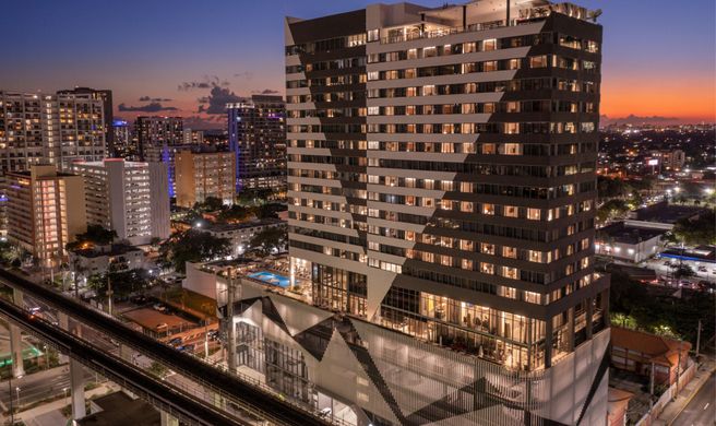 Element Miami Downtown Exterior