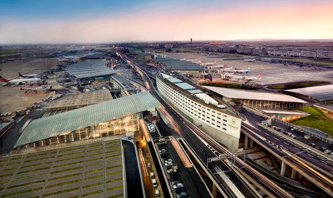 Sheraton Paris Airport Hotel & Conf Ctr Exterior