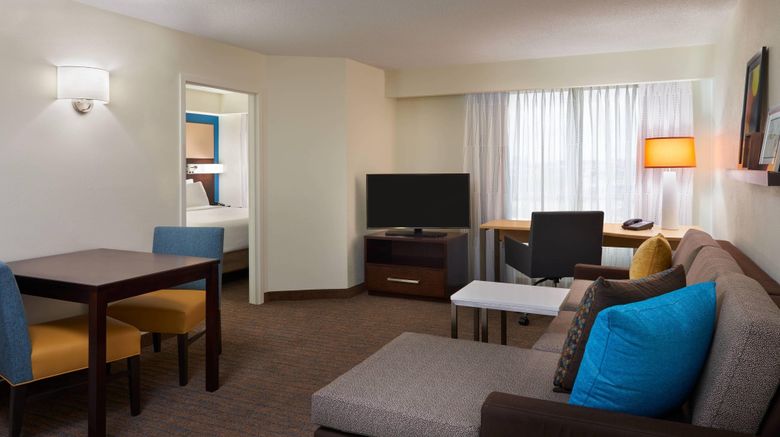 <b>Residence Inn Toronto Airport Room</b>. Images powered by <a href="https://www.leonardoworldwide.com/" title="Leonardo Worldwide" target="_blank">Leonardo</a>.