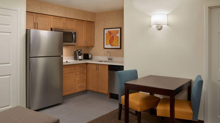 Residence Inn Toronto Airport Room