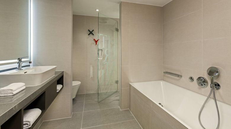 <b>Frankfurt Airport Marriott Room</b>. Images powered by <a href="https://www.leonardoworldwide.com/" title="Leonardo Worldwide" target="_blank">Leonardo</a>.