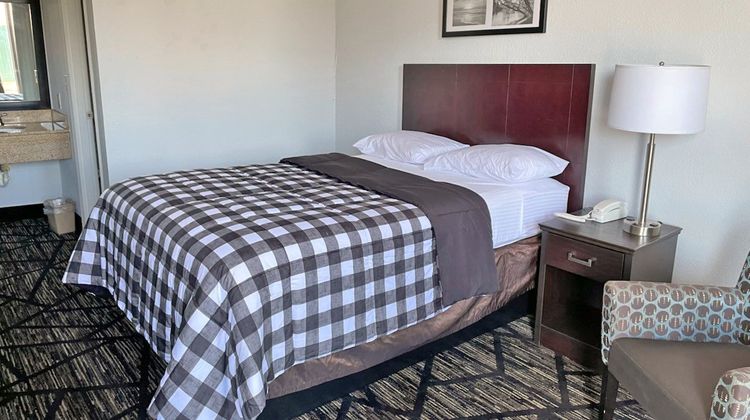 Scottish Inn Room