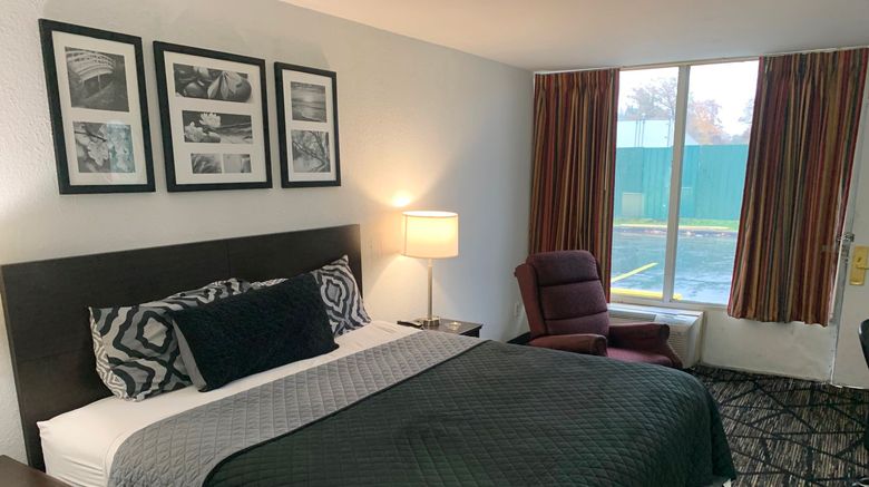 <b>Scottish Inn Room</b>. Images powered by <a href="https://www.leonardoworldwide.com/" title="Leonardo Worldwide" target="_blank">Leonardo</a>.
